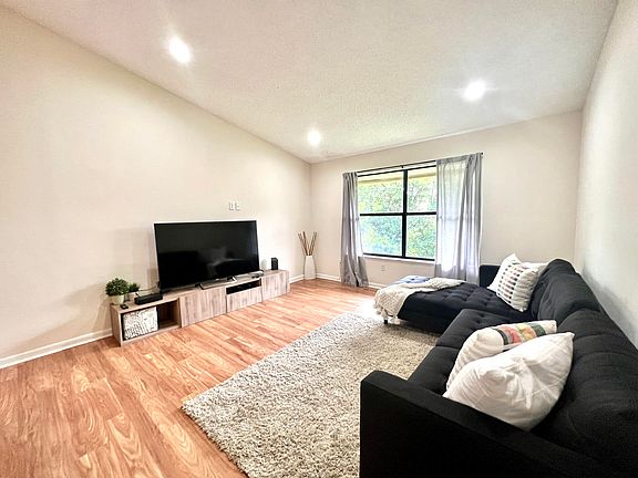4th image of 12999 Odessa Trl APT 16