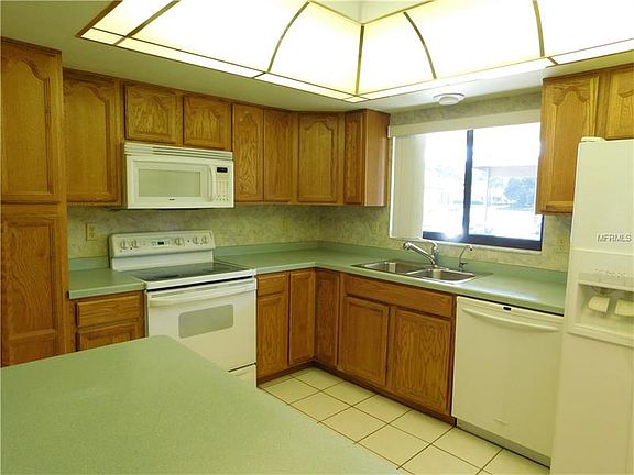 2nd image of 2494 Laurelwood Dr #1B