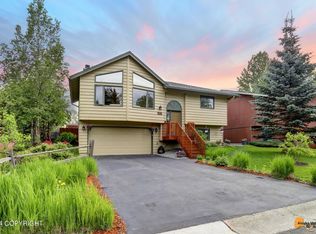7841 Casey Cir, Anchorage, AK 99507