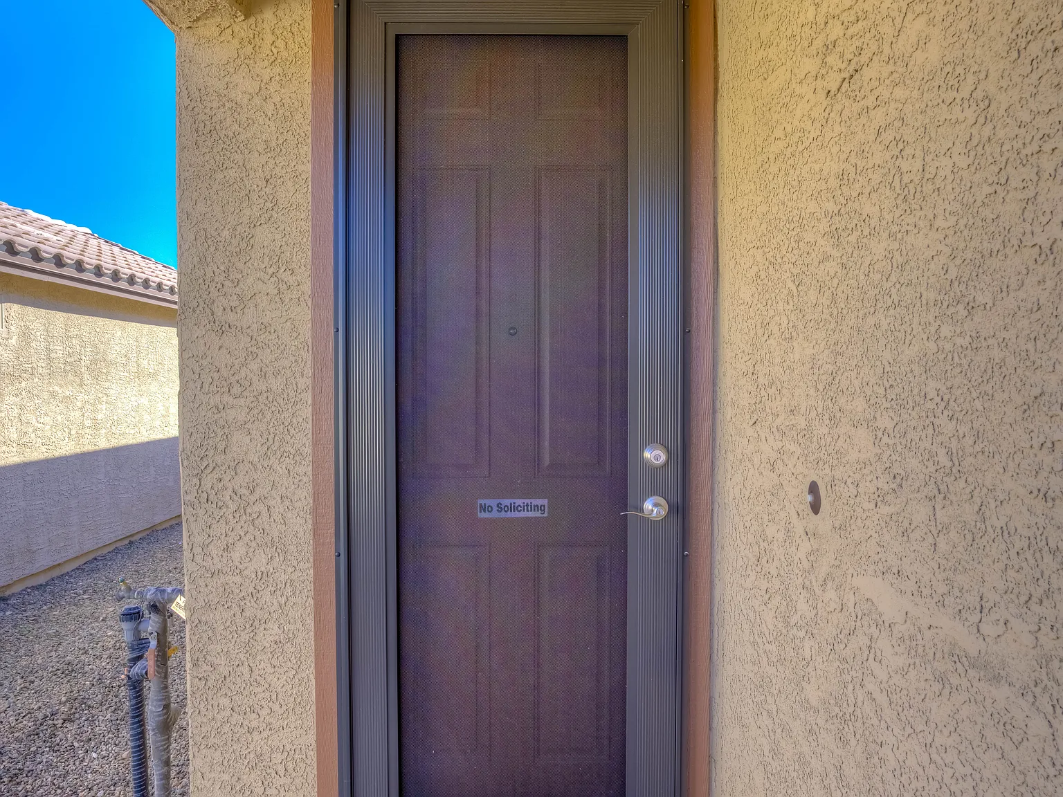 3 bed, 2013 sqft, $2,100 — Photo 4
