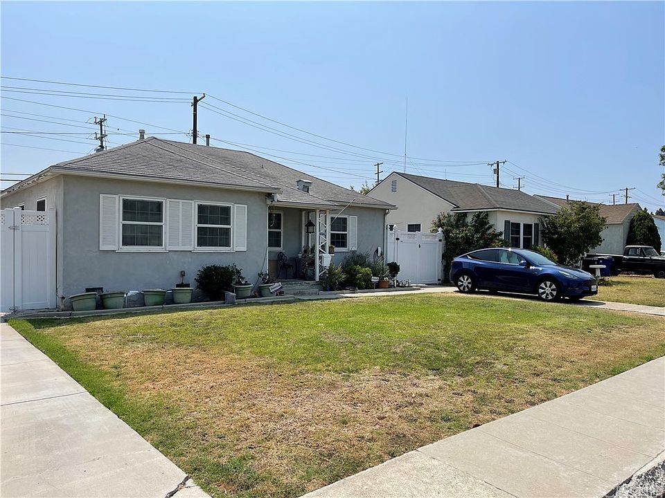 1st image of 8710 Lilienthal Ave