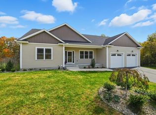 17 Sunny Crest Ln, Belchertown, MA 01007
