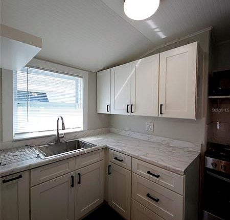 3rd image of 118 48th St N