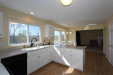 5th image of 1516 Shirepeak Way