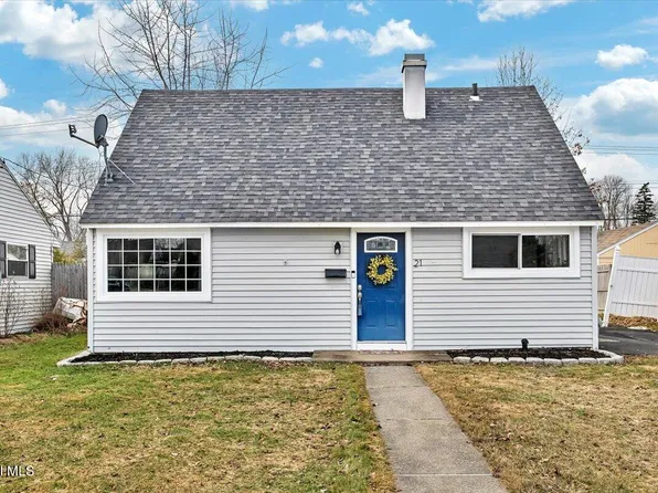 21 Jase Court, Albany, NY 12208