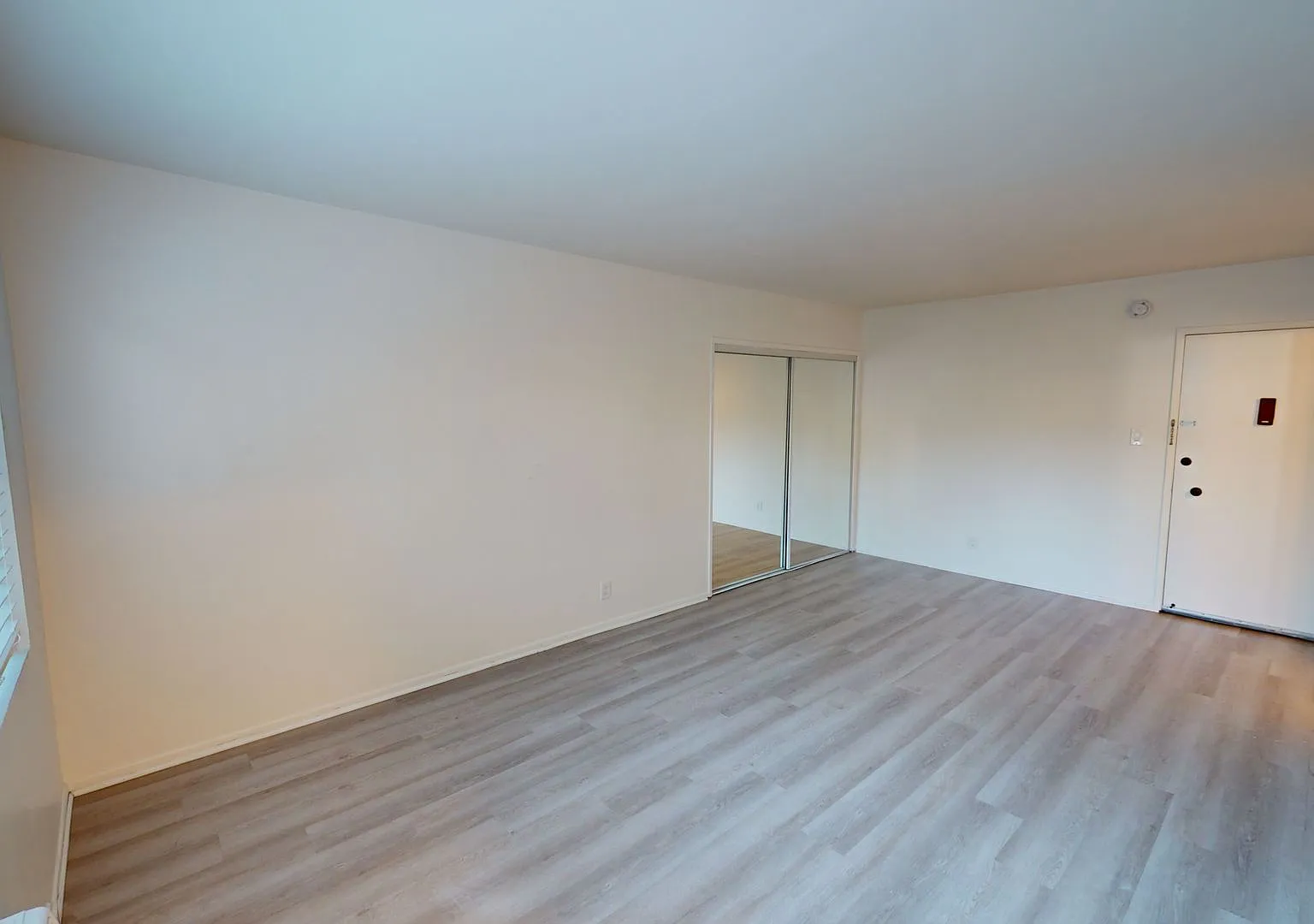 1001 N Gardner — Photo 3