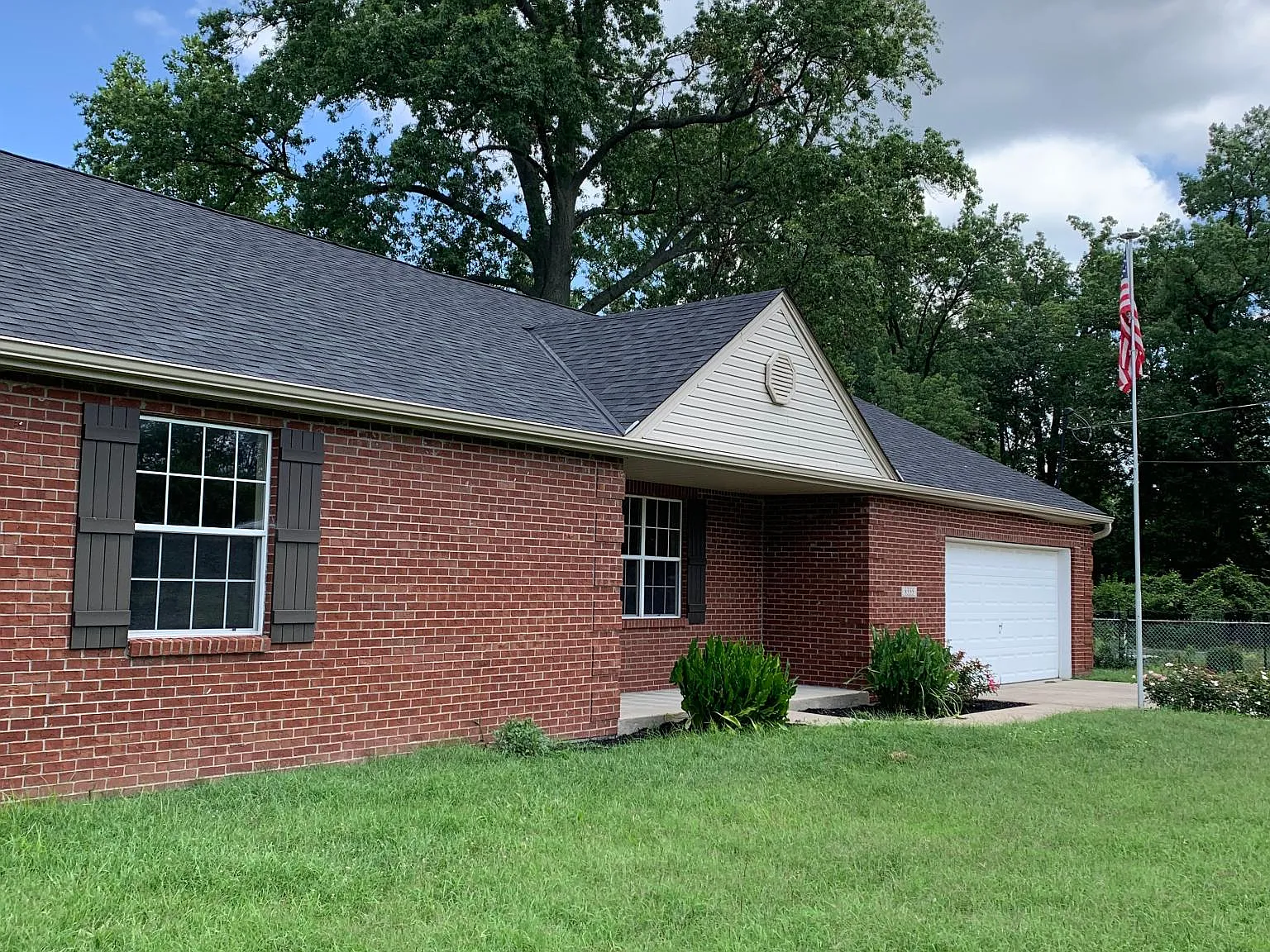 8555 Myrtlewood Ave — Photo 2