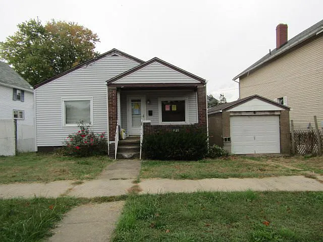 1000 Grant Ave photo 1