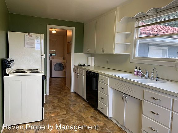 5th image of 206 62nd Ave E