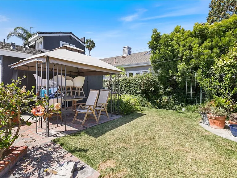 2642 Westminster Pl — Photo 34