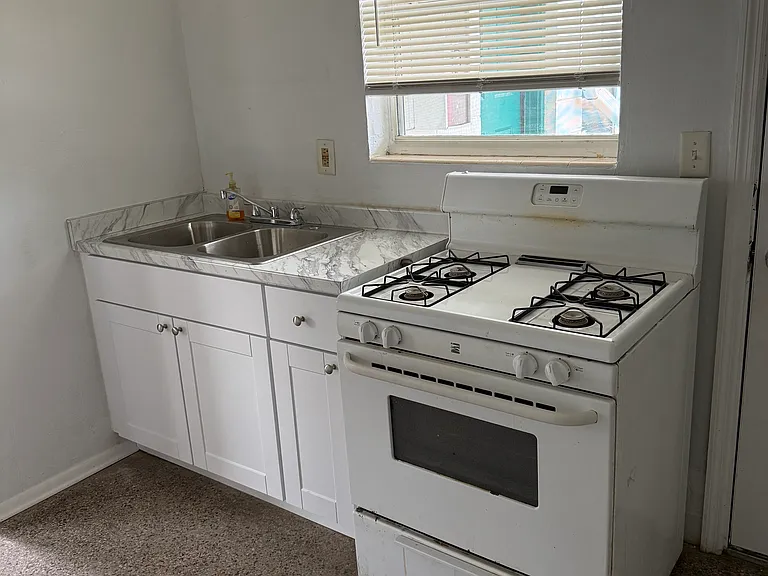 745 Bellevue Ave #1 — Photo 22