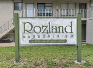 15348 SW 72nd St #23, Miami, FL 33193