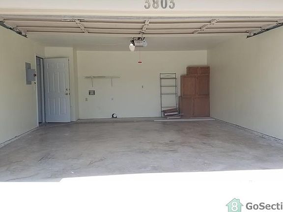 4th image of 3803 Winchester Dr