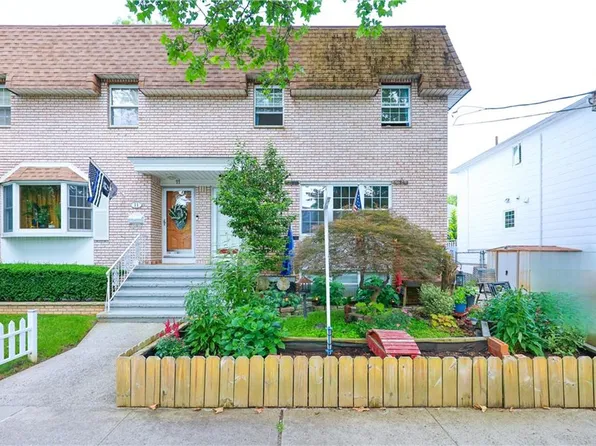 15 Allison Pl, Staten Island, NY 10306