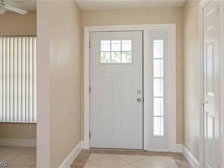 1453 Venetian Ct — Photo 14