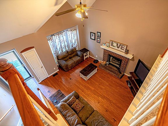 4th image of 286 Woodfield Cir