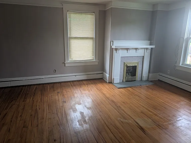 207 W Main St — Photo 10
