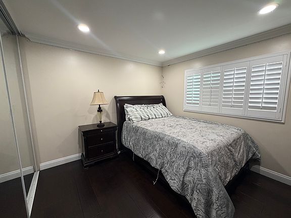 2nd image of 920 Sprucelake Dr