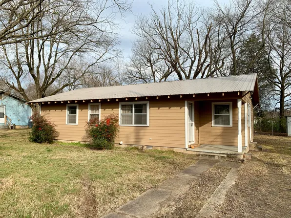 106 Vaughn St, Clarksville, AR 72830