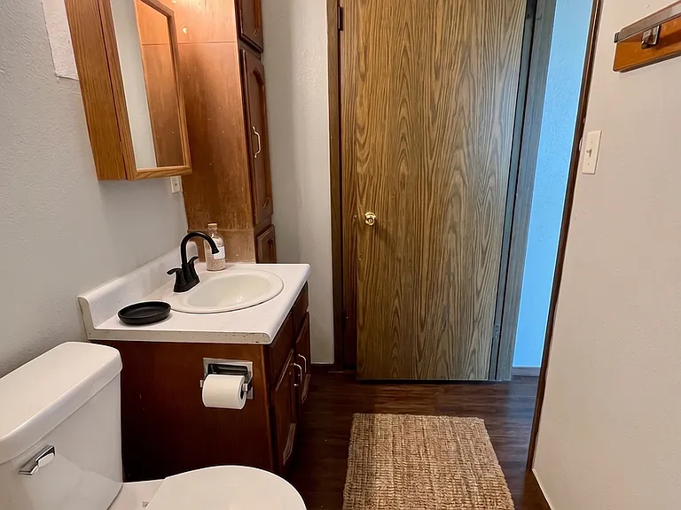 120 Sherwood Ct — Photo 5