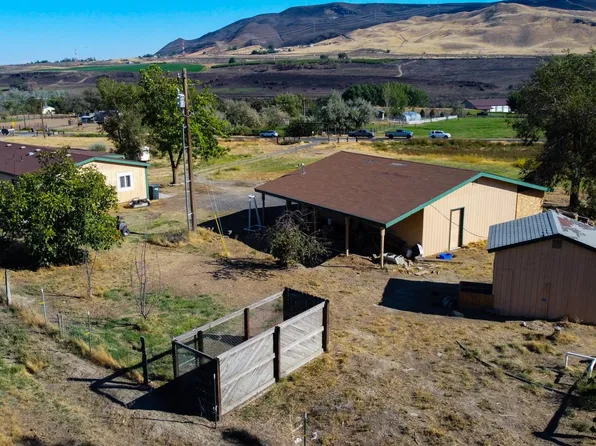 35206 Rayhill Rd, Benton City, WA 99320