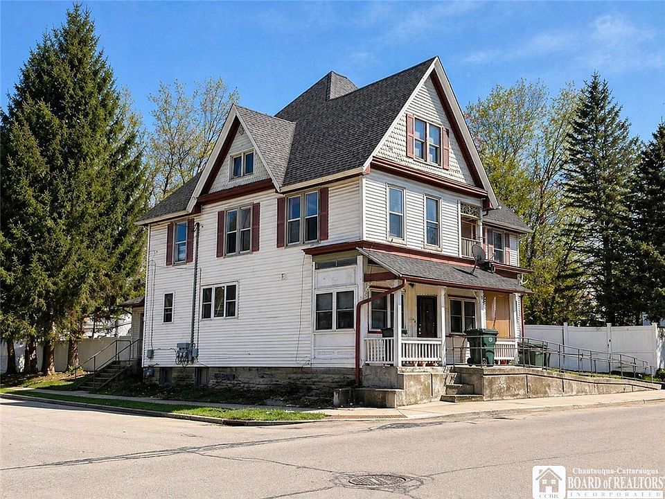 1st image of 201 Forest Ave