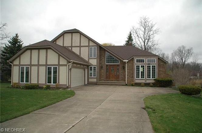 1st image of 10130 Weathersfield Dr