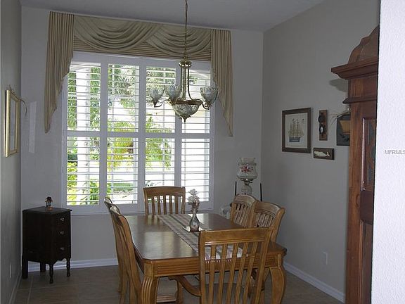 4th image of 2266 Jasmine Way