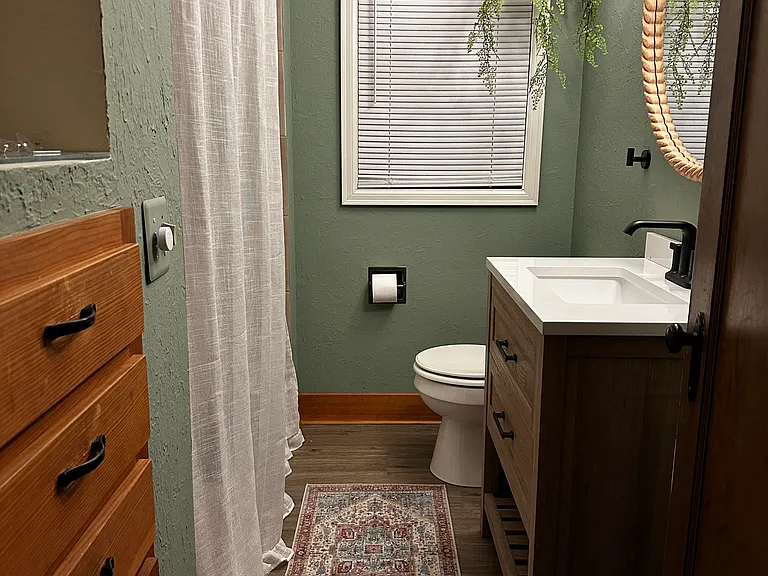 2732 Eldridge Ave #201 — Photo 50