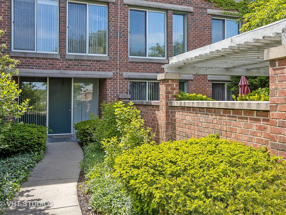 1st image of 1040 Arbor Ln #0