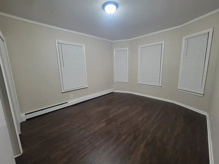 Master Bedroom pic #1