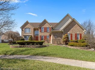 13120 Sawgrass Ct, Taylor, MI 48180