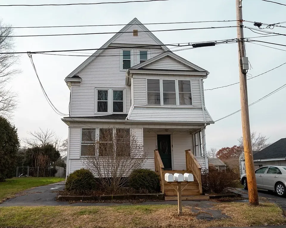 2 bed, 1100 sqft, $1,850 — Photo 1