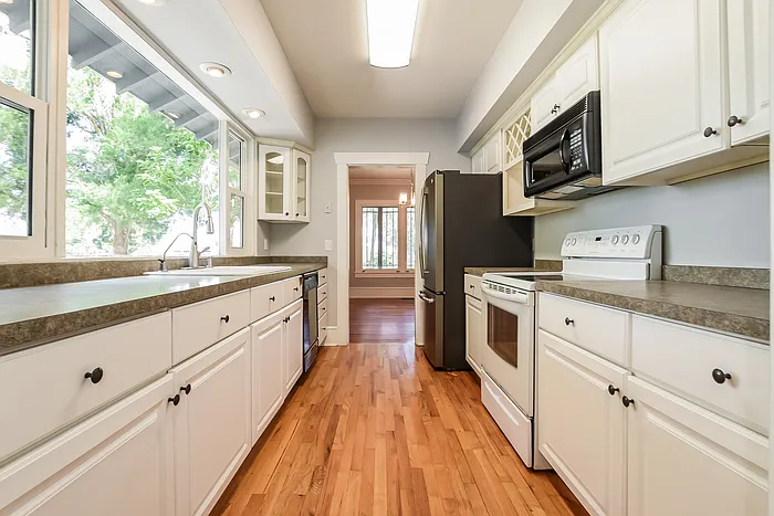 101 Lake Winnemissett Dr — Photo 4