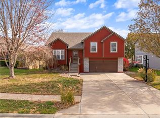 607 Bradford Ct, Raymore, MO 64083