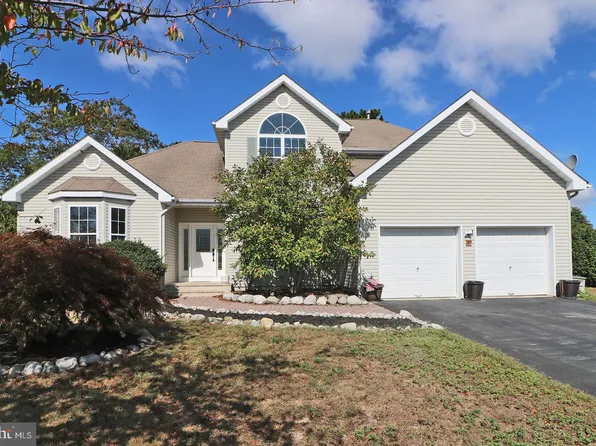30 Hannah Lee Rd, Barnegat, NJ 08005