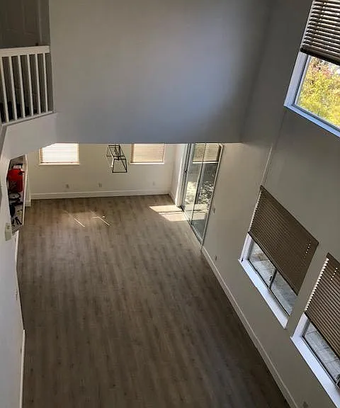 25561 Brookshire Dr — Photo 2
