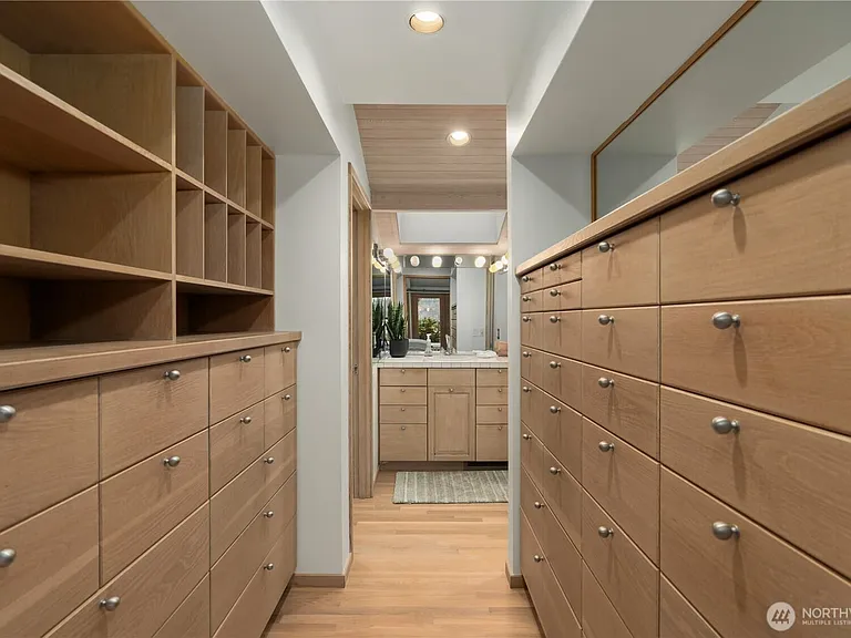 8428 N Mercer Way — Photo 24