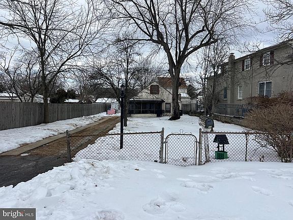 5th image of 535 Roosevelt Ave
