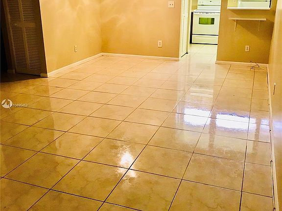 5th image of 11144 Royal Palm Blvd #8-11