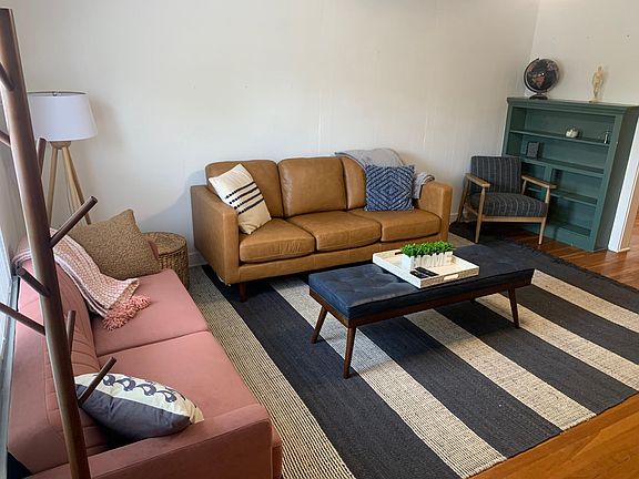 5th image of 618 College Dr