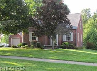 240 W Main St, Canfield, OH