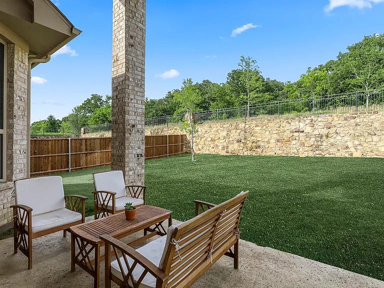 6637 Elderberry Way — Photo 32