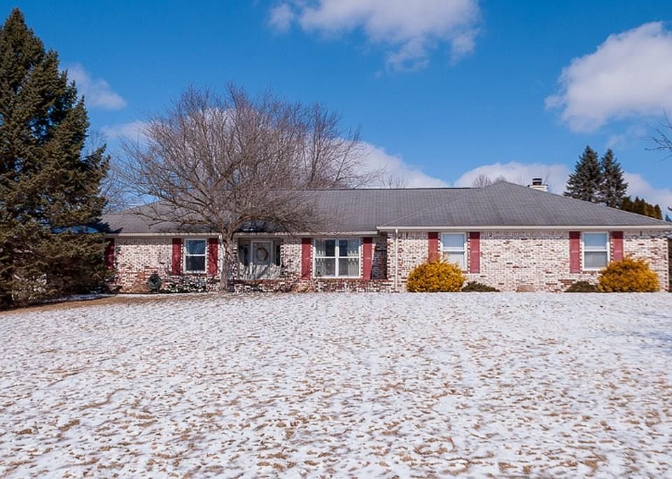 1st image of 1215 Beechwood Dr