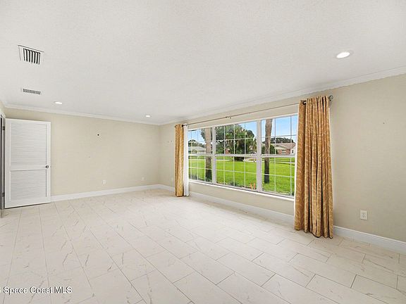 5th image of 3130 Saunders Pl