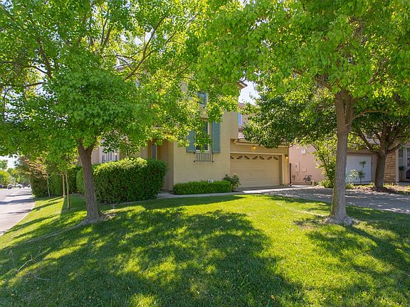 2nd image of 2423 Burberry Way