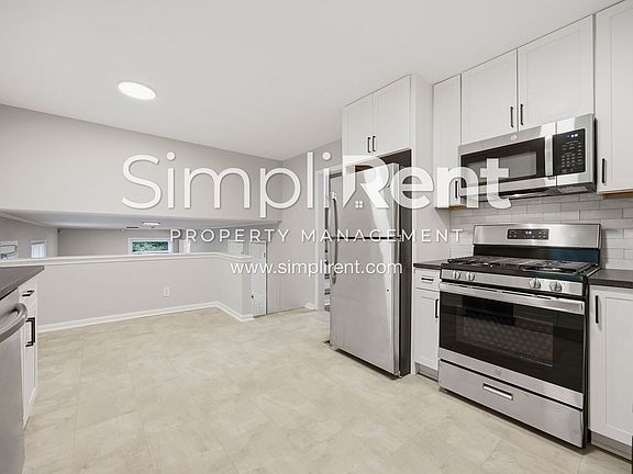 3rd image of 2447 Whites Mill Ln