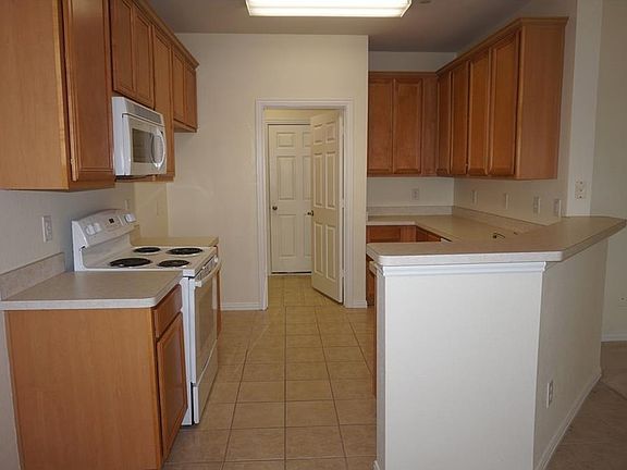 5th image of 7268 Mediterranean Dr