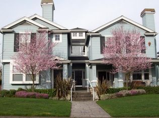 6205 189th Pl NE UNIT 101, Redmond, WA 98052