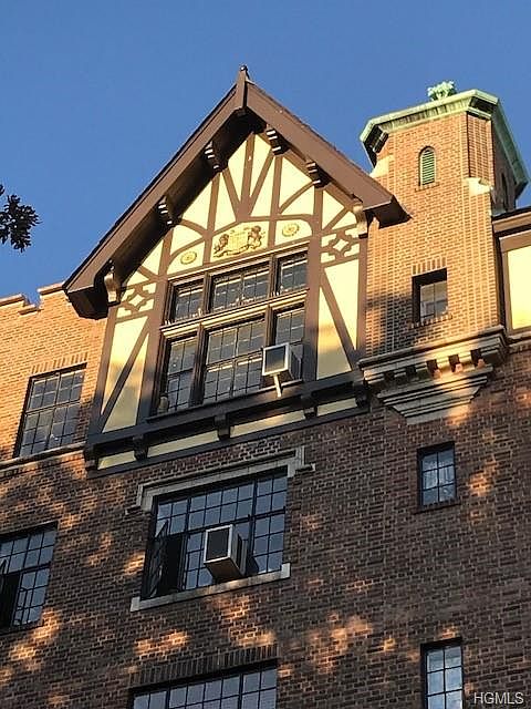 1st image of 2 Westchester Ave APT 6N